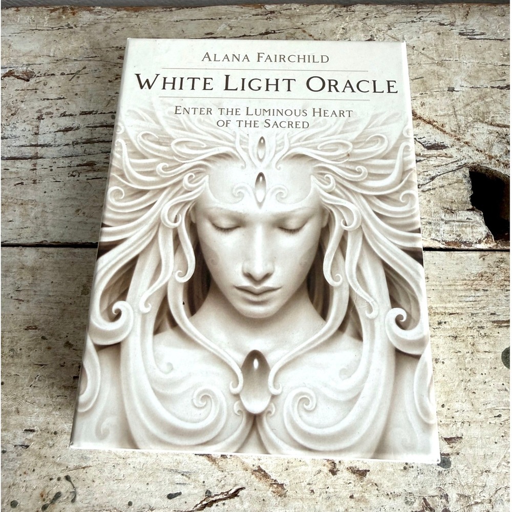 Alana Fairchild White Light Oracle Card Deck and Guidebook Set 9780738765211